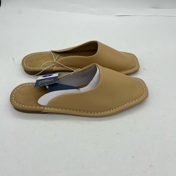 NWT Universal Thread Women’s Tan Nude Vegan Faux Leather Brandy Slip On Mules - Picture 4 of 6